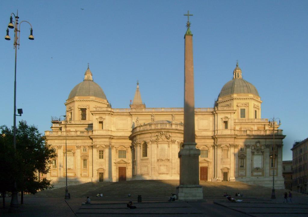 Viale Del Colosseo Bed & Breakfast Rome Exterior photo